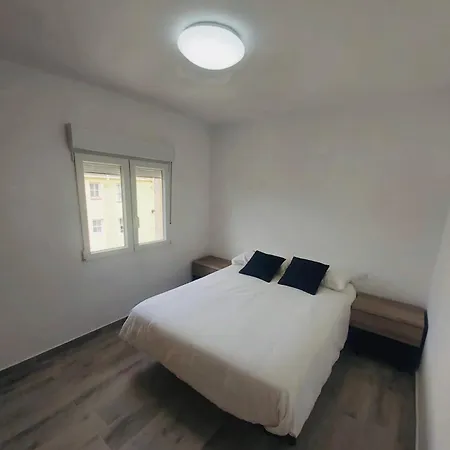 Descubre Cantabria! Piso Con 3 Habitaciones, Con Capacidad Hasta 5 Personas! Entero! *