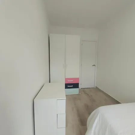 아파트 Descubre Cantabria! Piso Con 3 Habitaciones, Con Capacidad Hasta 5 Personas! Entero! 사론