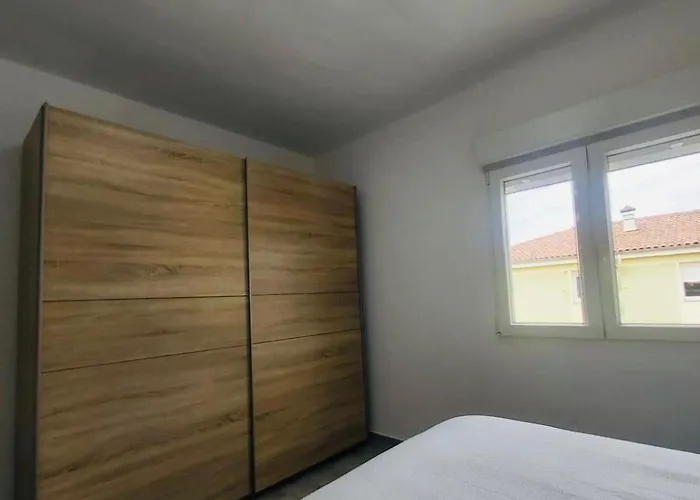 Descubre Cantabria! Piso Con 3 Habitaciones, Con Capacidad Hasta 5 Personas! Entero! Apartment Saron