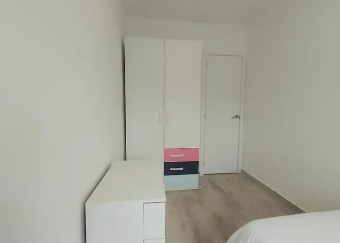Apartment Descubre Cantabria! Piso Con 3 Habitaciones, Con Capacidad Hasta 5 Personas! Entero! Saron